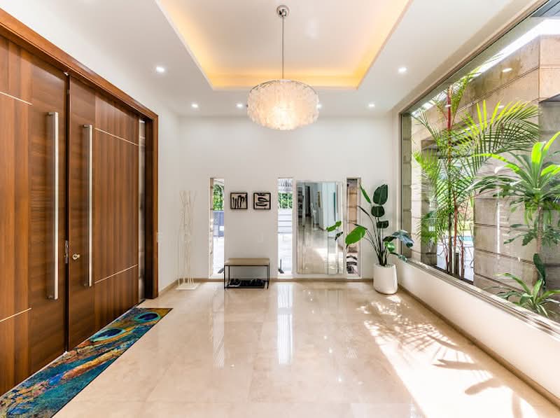 Yarwood Avenue, Yarwood Avenue, Binjai Park, King Albert Park, 6 Bedrooms, 9,279 sqft, Good Class Bungalow For Rent, by Boh Jennie, 500180610 - Entrance - PropertyGuru.com.sg