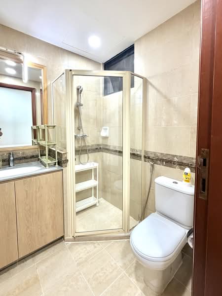 The Sterling, 1001 Bukit Timah Road, Room Rental, 123 sqft, Condominium For Rent, by Elaine Chng, 500180614 - Bathroom - PropertyGuru.com.sg