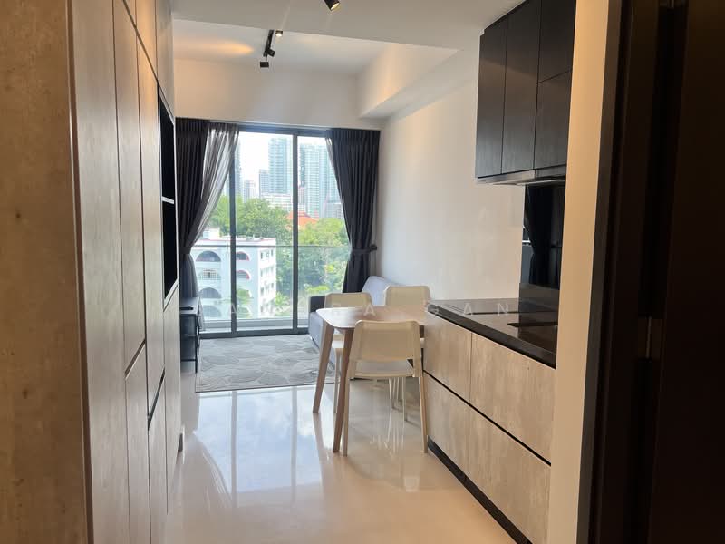 The Rise @ Oxley - Residences, 73 Oxley Rise, 2 Bedrooms, 646 sqft, Condominium For Sale, by Sandra Gan, 500180616 - Kitchen - PropertyGuru.com.sg