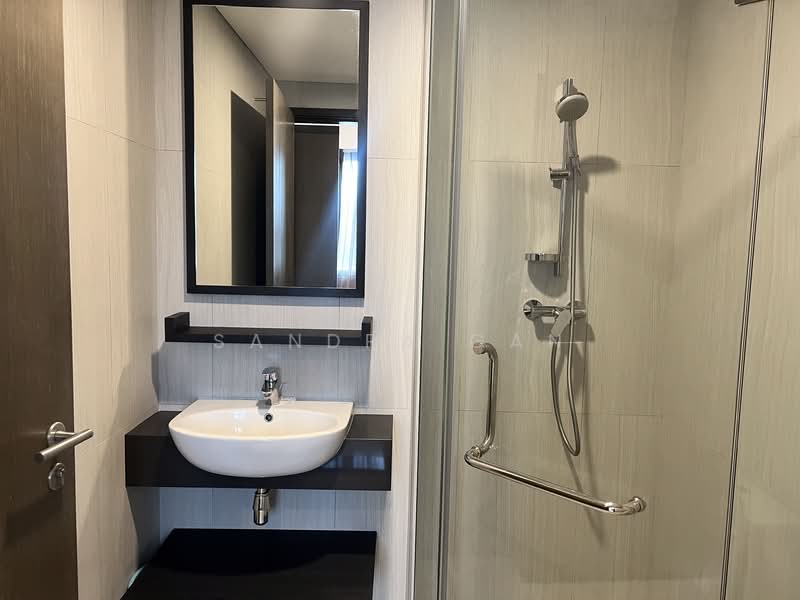 The Rise @ Oxley - Residences, 73 Oxley Rise, 2 Bedrooms, 646 sqft, Condominium For Sale, by Sandra Gan, 500180616 - Bathroom - PropertyGuru.com.sg