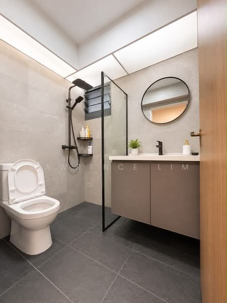 96 Dawson Road, 96 Dawson Road, 3 Bedrooms, 893 sqft, HDB Flat For Sale, by Lawrence Lim, 500180641 - Bathroom - PropertyGuru.com.sg