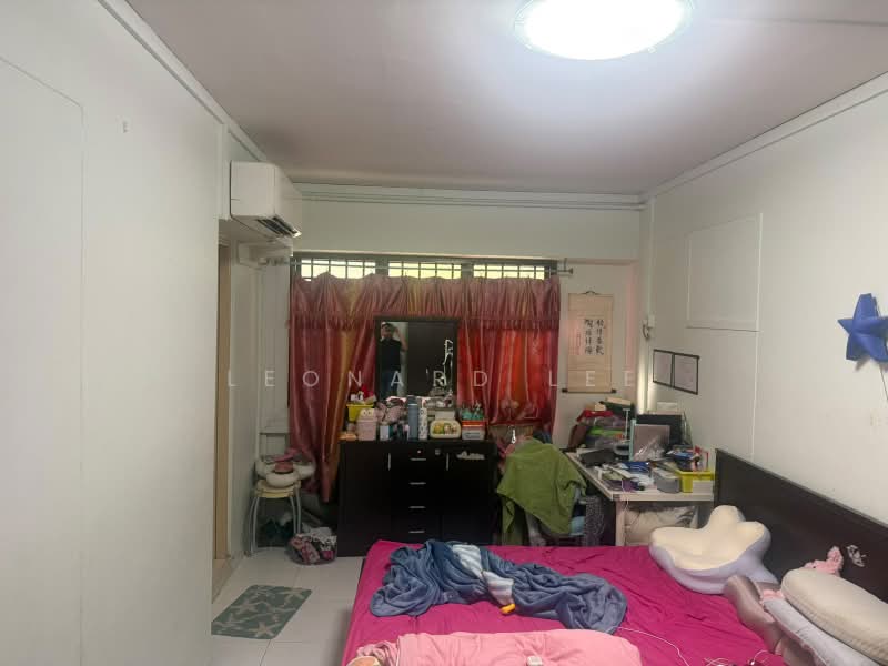 574 Hougang Street 51, 574 Hougang Street 51, 3 Bedrooms, 1,076 sqft, HDB Flat For Sale, by Leonard Lee, 500180655 - Bedroom - PropertyGuru.com.sg