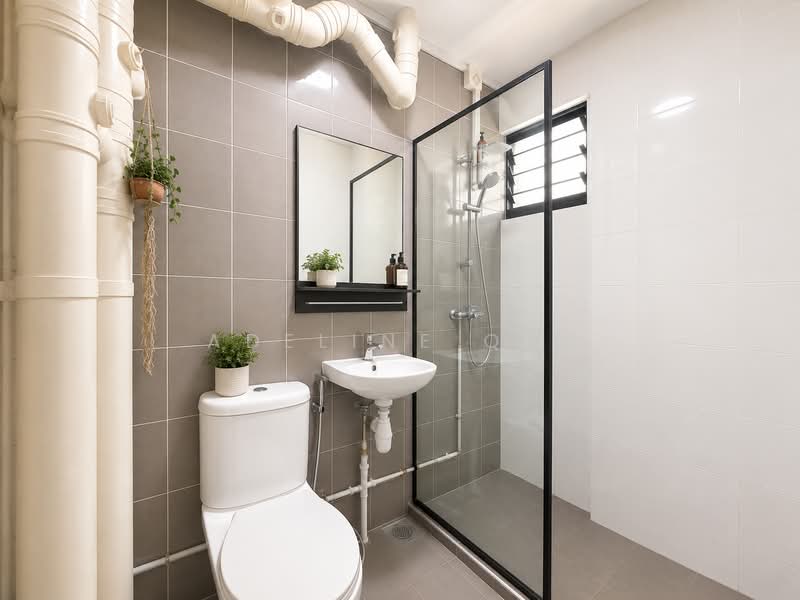 239 Lorong 1 Toa Payoh, 239 Lorong 1 Toa Payoh, 3 Bedrooms, 1,324 sqft, HDB Flat For Sale, by Adeline Qiu, 500180659 - Bathroom - PropertyGuru.com.sg
