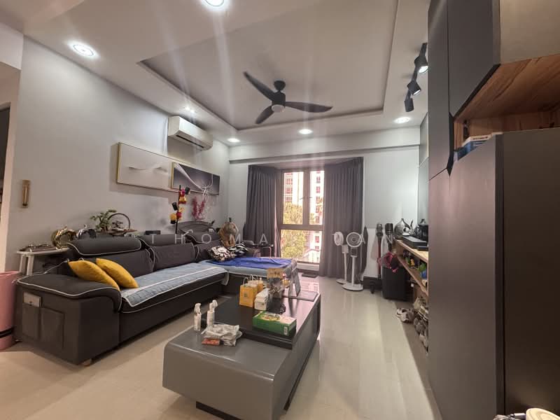 Parkview Apartments, 1 Bukit Batok Street 25, 3 Bedrooms, 1,120 sqft, Condominium For Sale, by Thomas Tan, 500180672 - Living Room - PropertyGuru.com.sg