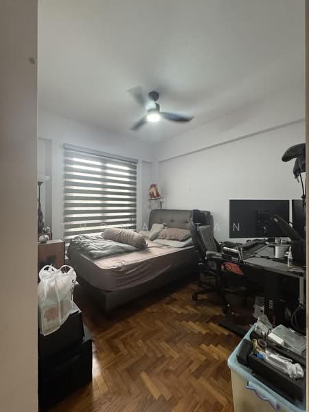 Parkview Apartments, 1 Bukit Batok Street 25, 3 Bedrooms, 1,120 sqft, Condominium For Sale, by Thomas Tan, 500180672 - Bedroom - PropertyGuru.com.sg