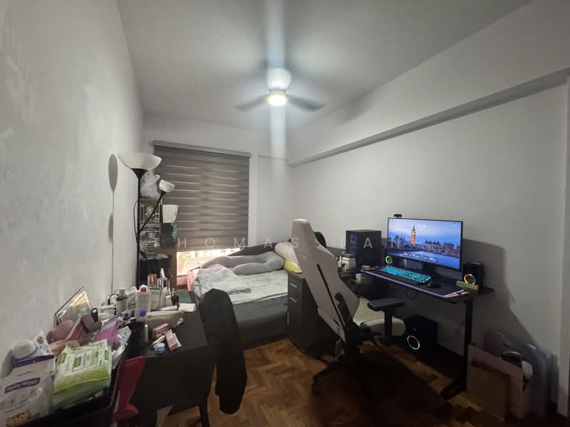 Parkview Apartments, 1 Bukit Batok Street 25, 3 Bedrooms, 1,120 sqft, Condominium For Sale, by Thomas Tan, 500180672 - Bedroom - PropertyGuru.com.sg