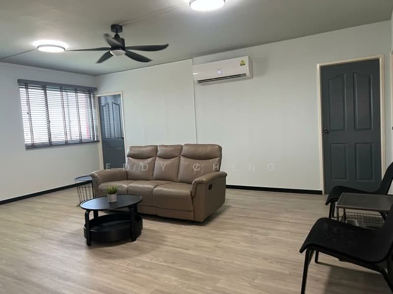 Hdb kovan green, , Room Rental, 120 sqft, HDB Flat For Rent, by Eddy Cheng, 500180675 - Living Room - PropertyGuru.com.sg