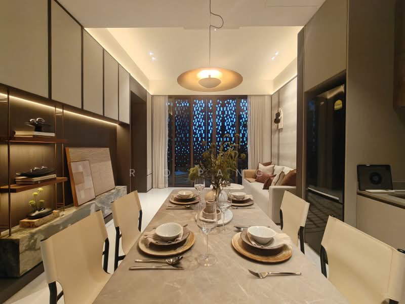 Parksuites, 18 Holland Grove Road, 2 Bedrooms, 786 sqft, Condominium For Sale, by Rio Pang, 500180677 - Dining Room - PropertyGuru.com.sg
