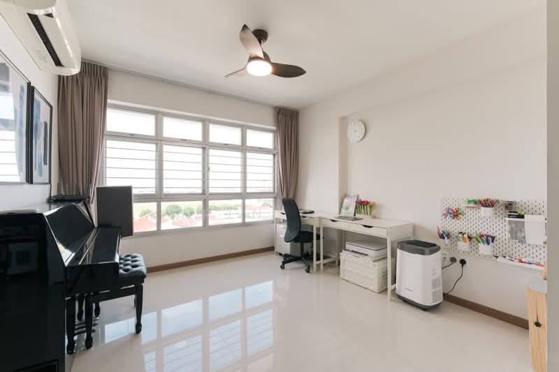 152A Bedok South Road, 152A Bedok South Road, 3 Bedrooms, 1,001 sqft, HDB Flat For Sale, by Karen Chua, 500180687 - Study - PropertyGuru.com.sg