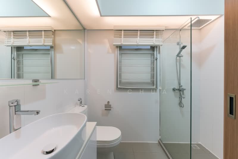 152A Bedok South Road, 152A Bedok South Road, 3 Bedrooms, 1,001 sqft, HDB Flat For Sale, by Karen Chua, 500180687 - Bathroom - PropertyGuru.com.sg