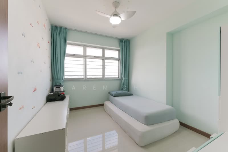 152A Bedok South Road, 152A Bedok South Road, 3 Bedrooms, 1,001 sqft, HDB Flat For Sale, by Karen Chua, 500180687 - Bedroom - PropertyGuru.com.sg