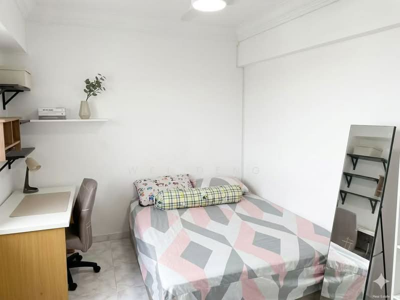 542 Woodlands Drive 16, 542 Woodlands Drive 16, 3 Bedrooms, 1,087 sqft, HDB Flat For Sale, by WEI DENG, 500180688 - Bedroom - PropertyGuru.com.sg