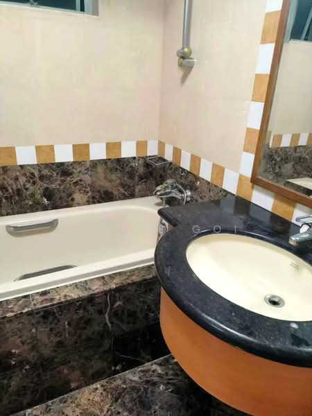 Guilin View, 20 Bukit Batok Street 52, 2 Bedrooms, 861 sqft, Condominium For Rent, by Elaine Goi, 500180698 - Bathroom - PropertyGuru.com.sg