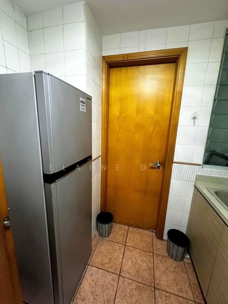 Guilin View, 20 Bukit Batok Street 52, 2 Bedrooms, 861 sqft, Condominium For Rent, by Elaine Goi, 500180698 - Kitchen - PropertyGuru.com.sg