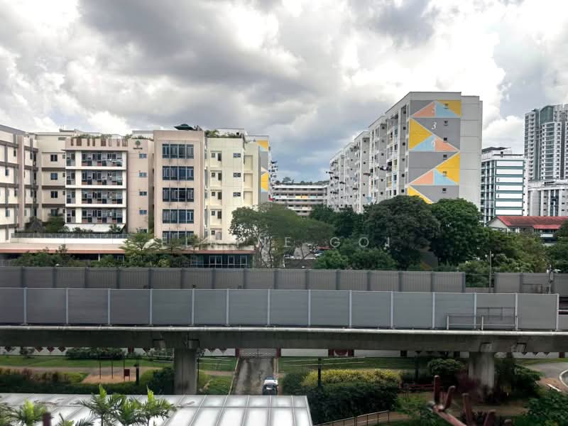 Guilin View, 20 Bukit Batok Street 52, 2 Bedrooms, 861 sqft, Condominium For Rent, by Elaine Goi, 500180698 - Exterior - PropertyGuru.com.sg
