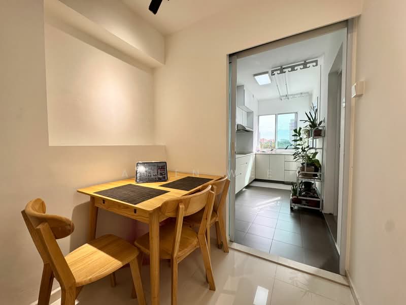 596A Ang Mo Kio Street 52, 596A Ang Mo Kio Street 52, 3 Bedrooms, 1,001 sqft, HDB Flat For Sale, by Allen Wee, 500180701 - Kitchen - PropertyGuru.com.sg