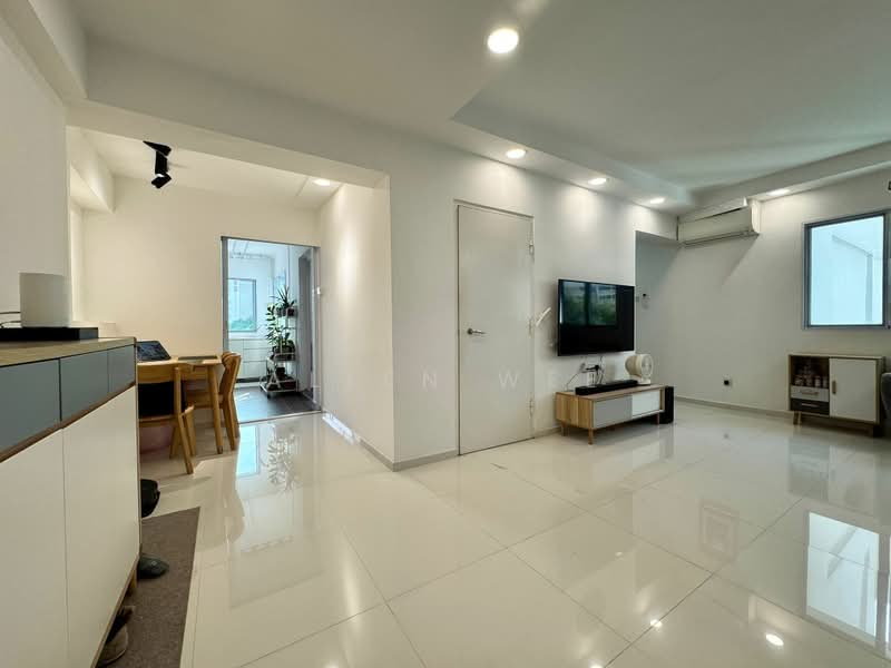 596A Ang Mo Kio Street 52, 596A Ang Mo Kio Street 52, 3 Bedrooms, 1,001 sqft, HDB Flat For Sale, by Allen Wee, 500180701 - Living Room - PropertyGuru.com.sg