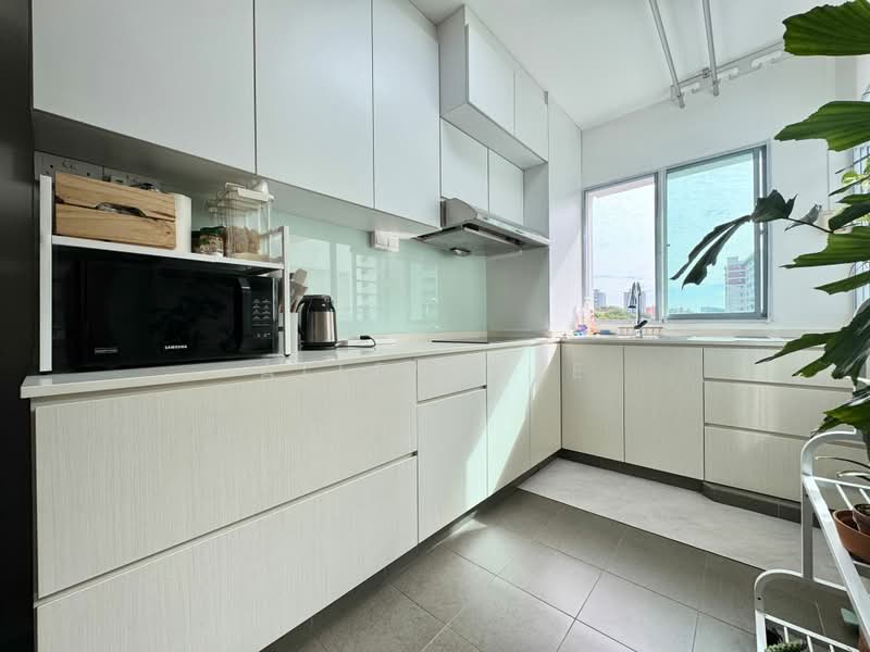 596A Ang Mo Kio Street 52, 596A Ang Mo Kio Street 52, 3 Bedrooms, 1,001 sqft, HDB Flat For Sale, by Allen Wee, 500180701 - Kitchen - PropertyGuru.com.sg