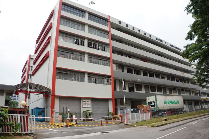 Shun Li Industrial Complex, 705 Sims Drive, 3,032 sqft, Light Industrial (B1) For Rent, by John Chia, 500180708 - Exterior - CommercialGuru.com.sg