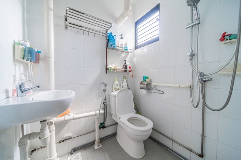 542 Bedok North Street 3, 542 Bedok North Street 3, 2 Bedrooms, 721 sqft, HDB Flat For Sale, by Fiona Poon, 500180716 - PropertyGuru.com.sg