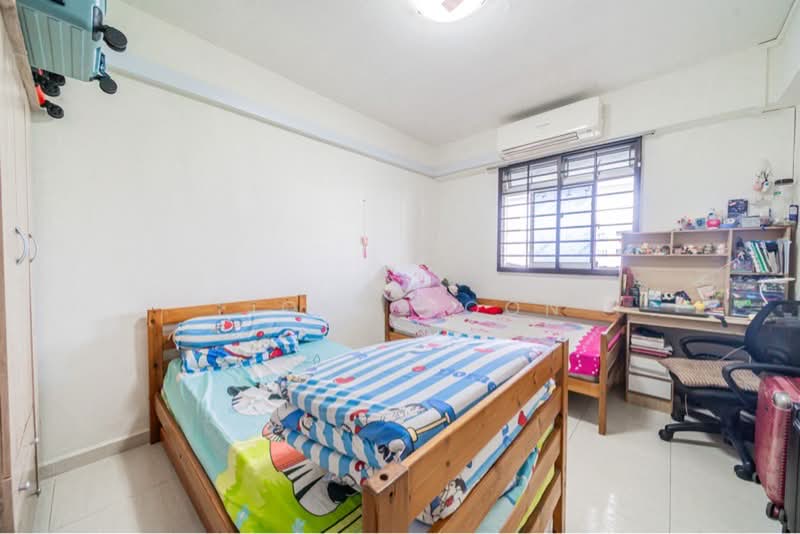 542 Bedok North Street 3, 542 Bedok North Street 3, 2 Bedrooms, 721 sqft, HDB Flat For Sale, by Fiona Poon, 500180716 - PropertyGuru.com.sg