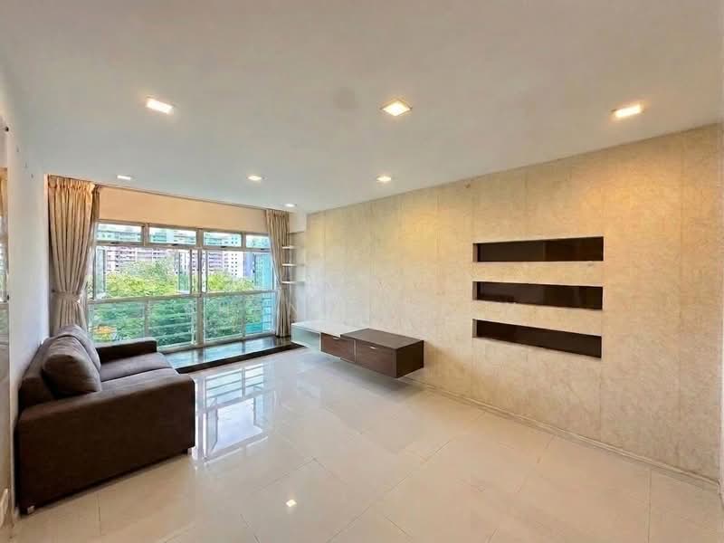 204C Punggol Field, 204C Punggol Field, 3 Bedrooms, 1,184 sqft, HDB Flat For Sale, by Shanel Liew, 500180718 - Living Room - PropertyGuru.com.sg