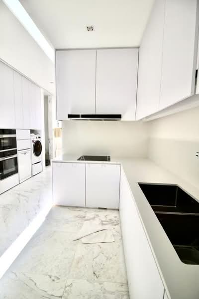 Rare 5-Bedroom Shophouse Residence | 2,000 sqft | Private Rooftop | Upper Bukit Timah, , 5 Bedrooms, 1,985 sqft, Shophouse For Rent, by Elva Elva Ouyang, 500180750 - Kitchen - PropertyGuru.com.sg