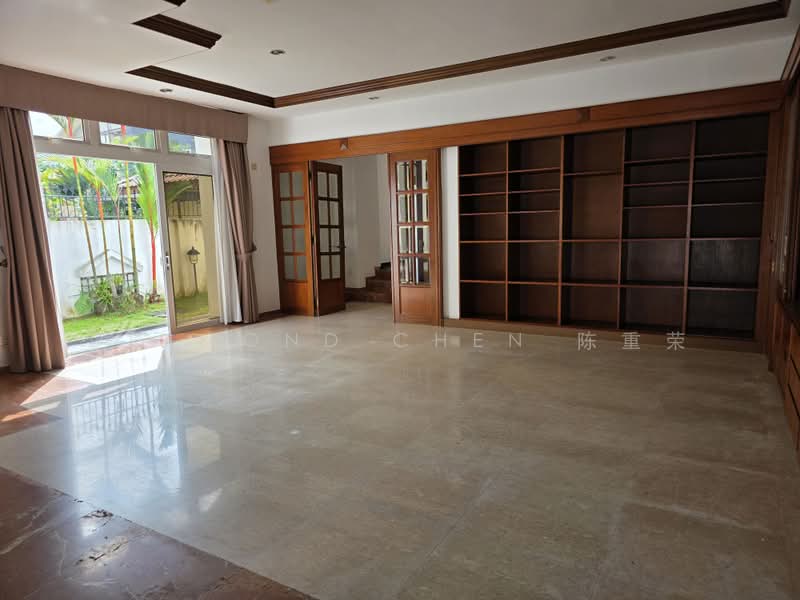 D11,Rare Semi-Detach House for Sale🏠 1Km ACS and SCGS! Call Desmond@87641188 Now, Barker,Chancery,Goldhill,Gentle,Mount Rosie,Robin,Steven Road, 5 Bedrooms, 6,000 sqft, Semi-Detached House For Sale, by Desmond Chen 陈重荣, 500180752 - Living Room - PropertyGuru.com.sg