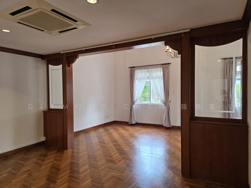 D11,Rare Semi-Detach House for Sale🏠 1Km ACS and SCGS! Call Desmond@87641188 Now, Barker,Chancery,Goldhill,Gentle,Mount Rosie,Robin,Steven Road, 5 Bedrooms, 6,000 sqft, Semi-Detached House For Sale, by Desmond Chen 陈重荣, 500180752 - Living Room - PropertyGuru.com.sg