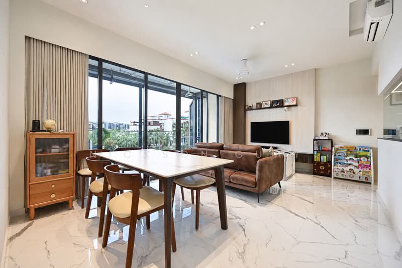 The Gazania, 19 How Sun Drive, 4 Bedrooms, 1,292 sqft, Condominium For Sale, by Nickson Guay, 500180755 - Living Room - PropertyGuru.com.sg