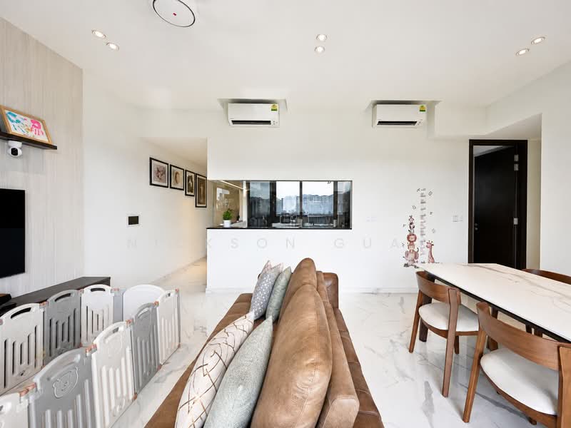 The Gazania, 19 How Sun Drive, 4 Bedrooms, 1,292 sqft, Condominium For Sale, by Nickson Guay, 500180755 - Living Room - PropertyGuru.com.sg