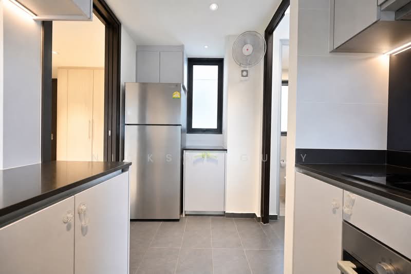 The Gazania, 19 How Sun Drive, 4 Bedrooms, 1,292 sqft, Condominium For Sale, by Nickson Guay, 500180755 - Kitchen - PropertyGuru.com.sg