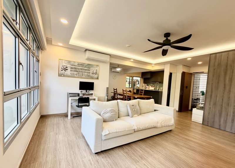 874B Tampines Street 85, 874B Tampines Street 85, 4 Bedrooms, 1,216 sqft, HDB Flat For Sale, by Aszri ., 500180759 - Living Room - PropertyGuru.com.sg