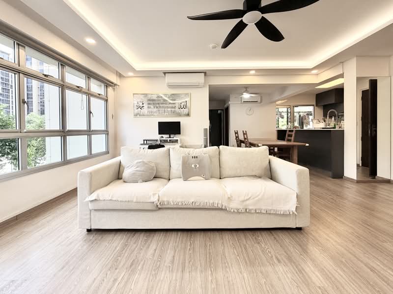 874B Tampines Street 85, 874B Tampines Street 85, 4 Bedrooms, 1,216 sqft, HDB Flat For Sale, by Aszri ., 500180759 - Living Room - PropertyGuru.com.sg