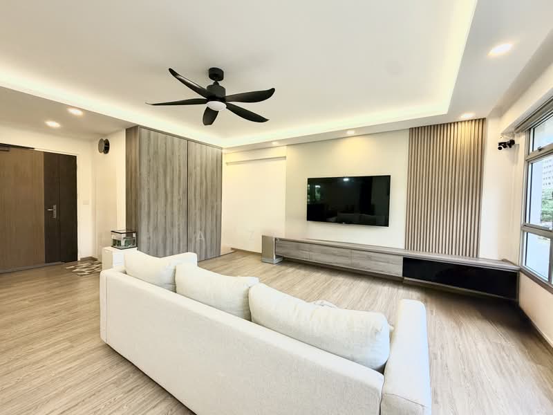 874B Tampines Street 85, 874B Tampines Street 85, 4 Bedrooms, 1,216 sqft, HDB Flat For Sale, by Aszri ., 500180759 - Living Room - PropertyGuru.com.sg