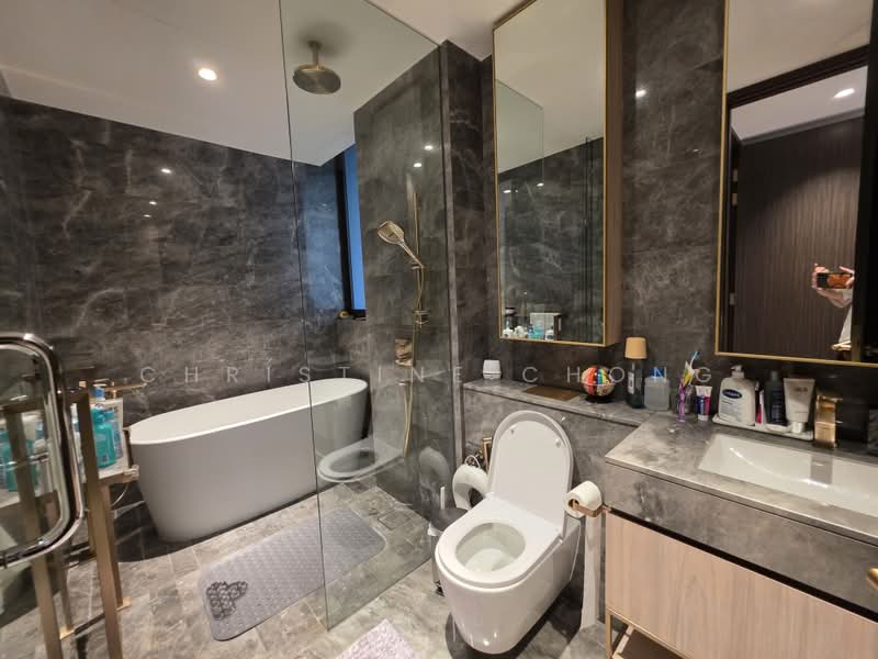 Meyer Mansion, 79 Meyer Road, 4 Bedrooms, 1,722 sqft, Condominium For Sale, by Christine Chong, 500180765 - Bathroom - PropertyGuru.com.sg