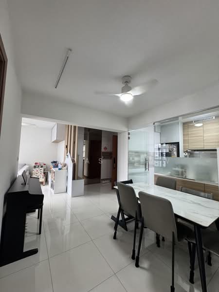 113A Alkaff Crescent, 113A Alkaff Crescent, 3 Bedrooms, 1,001 sqft, HDB Flat For Sale, by Lucas Leow, 500180771 - Living Room - PropertyGuru.com.sg