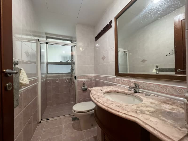 The Bayshore, 26 Bayshore Road, 2 Bedrooms, 1,012 sqft, Condominium For Rent, by Joanne Liew, 500180776 - Bathroom - PropertyGuru.com.sg
