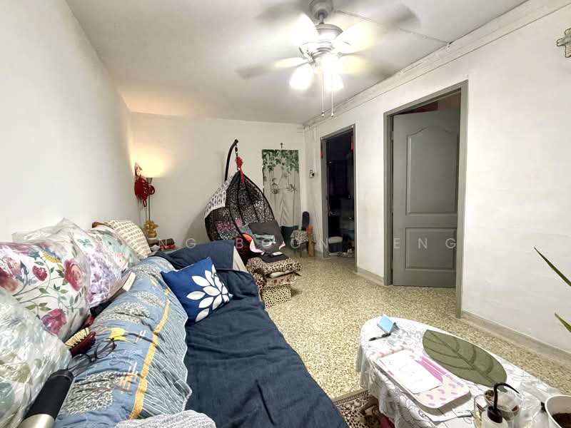 123 Lorong 1 Toa Payoh, 123 Lorong 1 Toa Payoh, 2 Bedrooms, 721 sqft, HDB Flat For Sale, by Wong Boon Keng, 500180781 - Living Room - PropertyGuru.com.sg