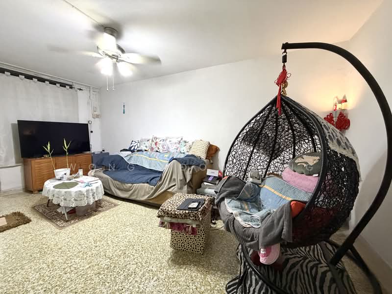 123 Lorong 1 Toa Payoh, 123 Lorong 1 Toa Payoh, 2 Bedrooms, 721 sqft, HDB Flat For Sale, by Wong Boon Keng, 500180781 - Living Room - PropertyGuru.com.sg