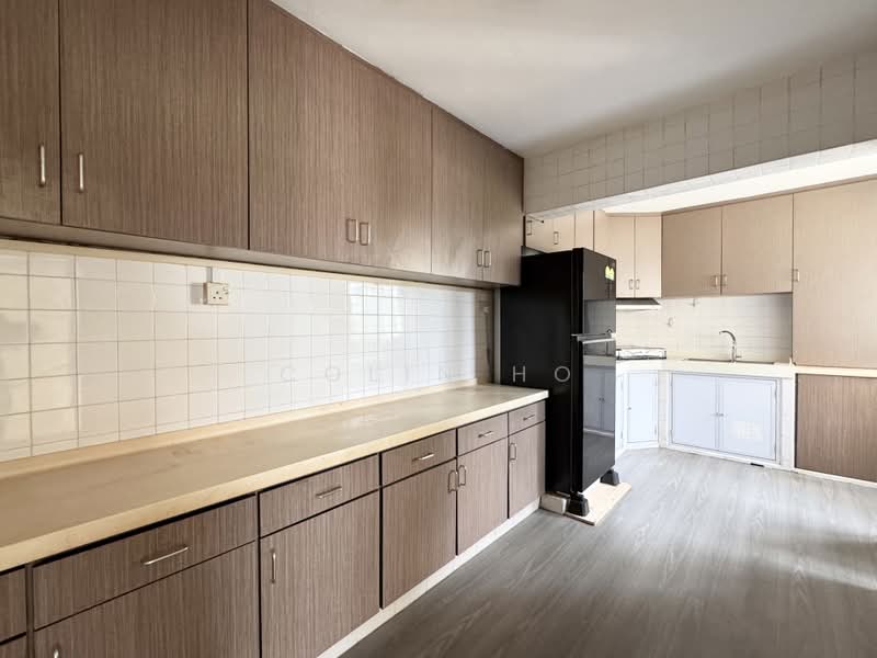 Neptune Court, 7 Marine Vista, 3 Bedrooms, 1,270 sqft, Apartment For Rent, by Colin Ho, 500180790 - Kitchen - PropertyGuru.com.sg