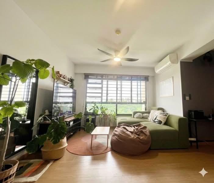 467A Bukit Batok West Avenue 9, 467A Bukit Batok West Avenue 9, 3 Bedrooms, 1,001 sqft, HDB Flat For Sale, by Ng Jun Wei, 500180801 - Living Room - PropertyGuru.com.sg