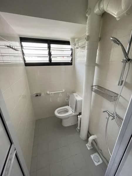124 Hougang Avenue 1, 124 Hougang Avenue 1, Room Rental, 400 sqft, HDB Flat For Rent, by Samantha Leow, 500180802 - Bathroom - PropertyGuru.com.sg