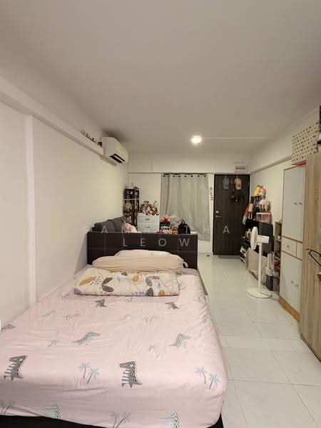 124 Hougang Avenue 1, 124 Hougang Avenue 1, Hougang / Punggol / Sengkang, Room Rental, 300 sqft, HDB Flat For Rent, by Samantha Leow, 500180802 - Bedroom - PropertyGuru.com.sg