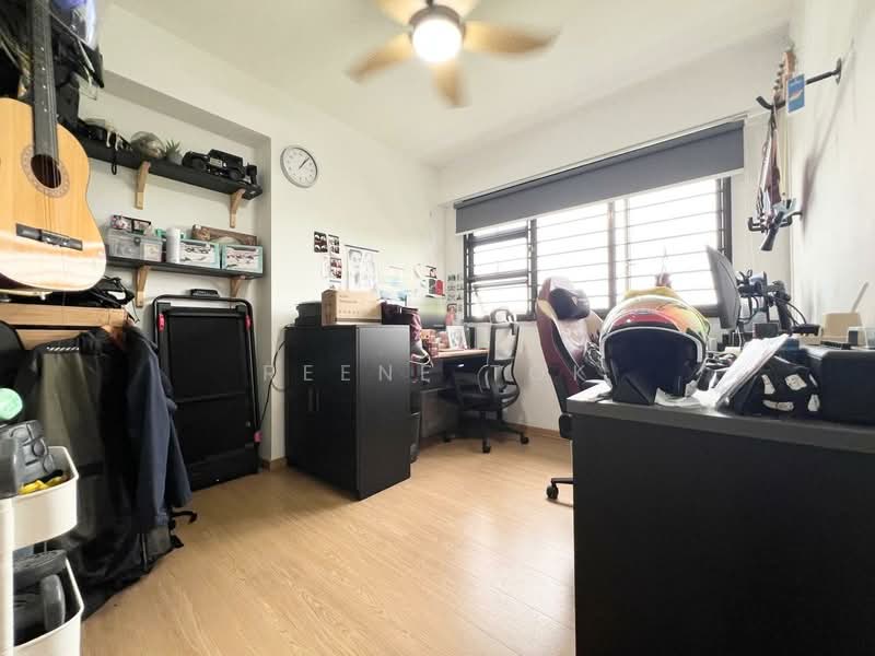 467A Bukit Batok West Avenue 9, 467A Bukit Batok West Avenue 9, 3 Bedrooms, 1,001 sqft, HDB Flat For Sale, by Reene Tok, 500180808 - Study - PropertyGuru.com.sg