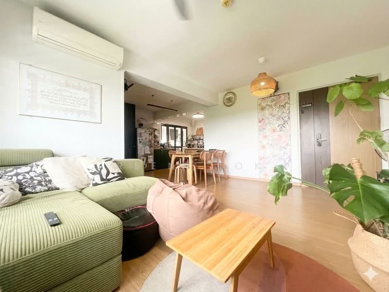467A Bukit Batok West Avenue 9, 467A Bukit Batok West Avenue 9, 3 Bedrooms, 1,001 sqft, HDB Flat For Sale, by Reene Tok, 500180808 - Living Room - PropertyGuru.com.sg
