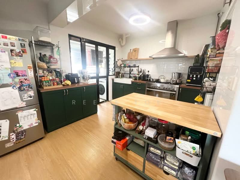 467A Bukit Batok West Avenue 9, 467A Bukit Batok West Avenue 9, 3 Bedrooms, 1,001 sqft, HDB Flat For Sale, by Reene Tok, 500180808 - Kitchen - PropertyGuru.com.sg