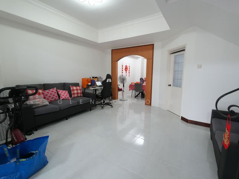 2 Storey Inter-Terrace in Seletar Hills Estate, , 4 Bedrooms, 2,600 sqft, Terraced House For Sale, by Glendon Ong, 500180820 - Living Room - PropertyGuru.com.sg