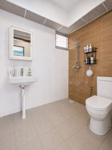673B Edgefield Plains, 673B Edgefield Plains, 2 Bedrooms, 700 sqft, HDB Flat For Sale, by Jerome Woo, 500180829 - Bathroom - PropertyGuru.com.sg