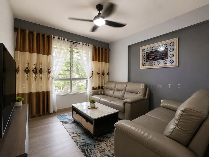 784B Woodlands Rise, 784B Woodlands Rise, 3 Bedrooms, 1,001 sqft, HDB Flat For Sale, by Siti Nurjana Binte Oyong, 500180843 - Living Room - PropertyGuru.com.sg